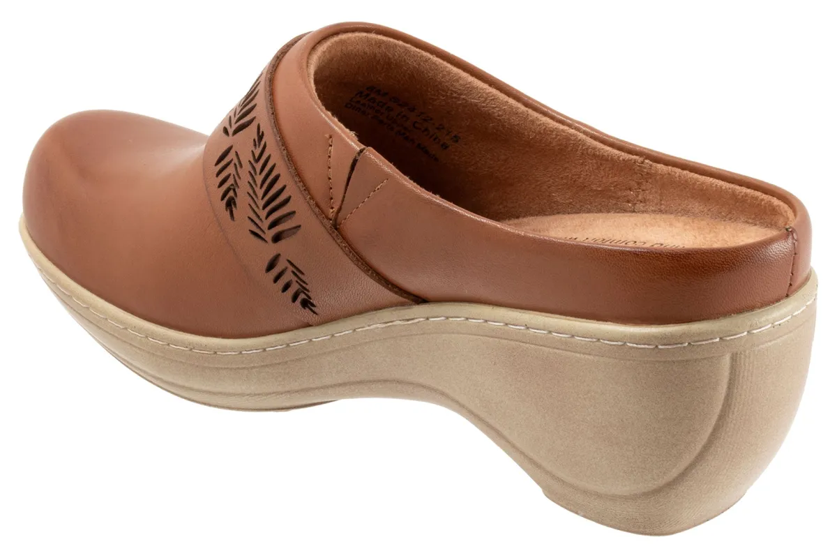 Softwalk Melita-Women Standard | Clogs