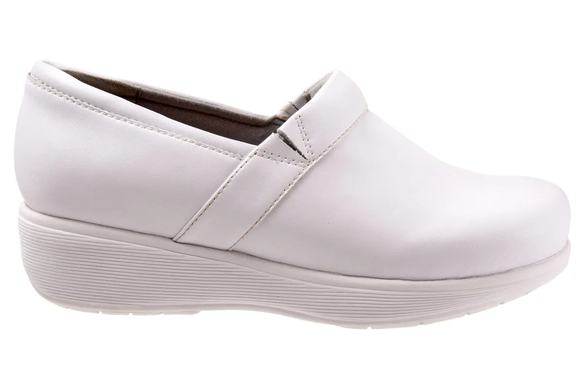 Softwalk Meredith Sport-Women Standard | Clogs