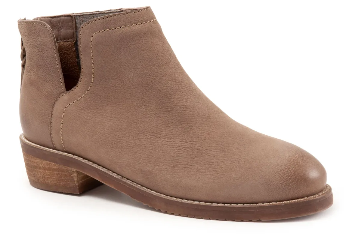 Softwalk Ramona-Women Wide | Narrow
