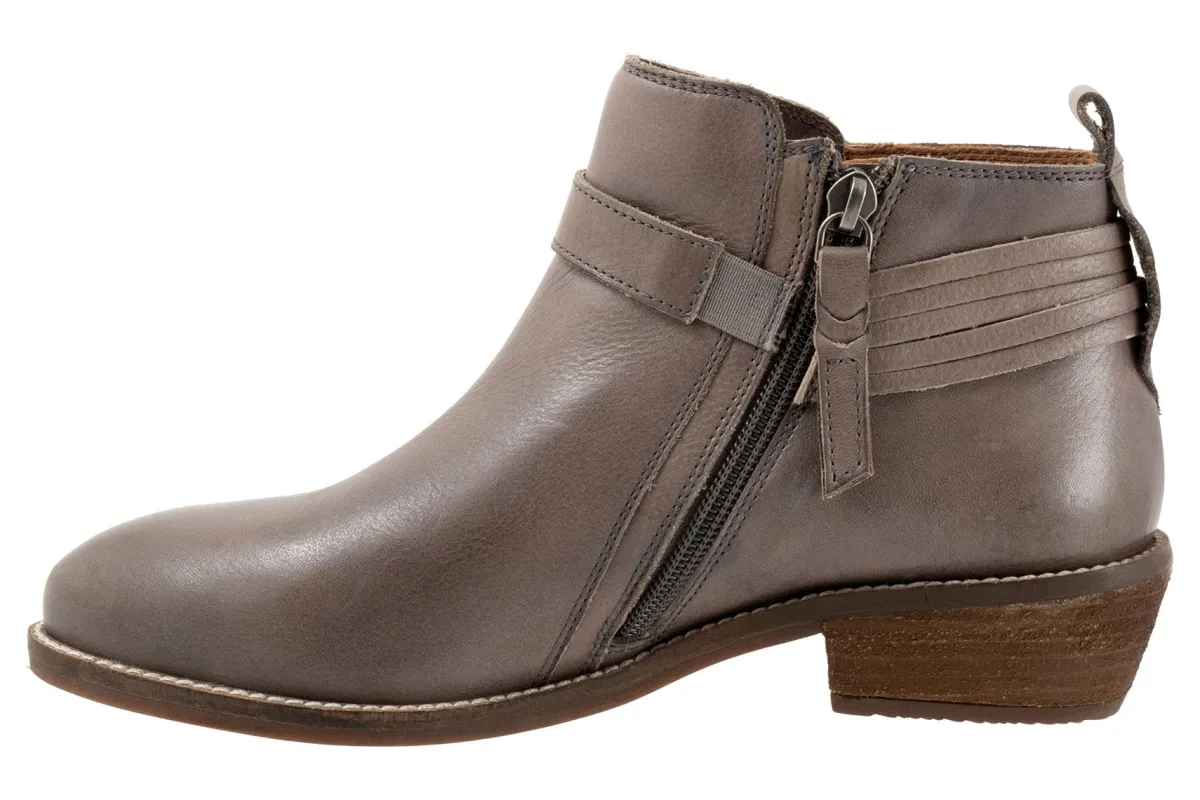 Softwalk Reade-Women Standard | Boots