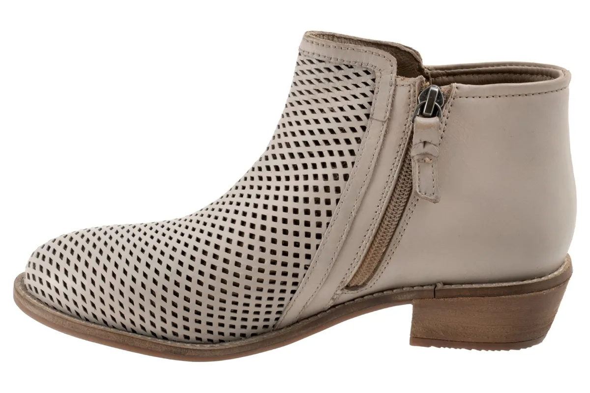 Softwalk Rimini Perf-Women Narrow | Boots
