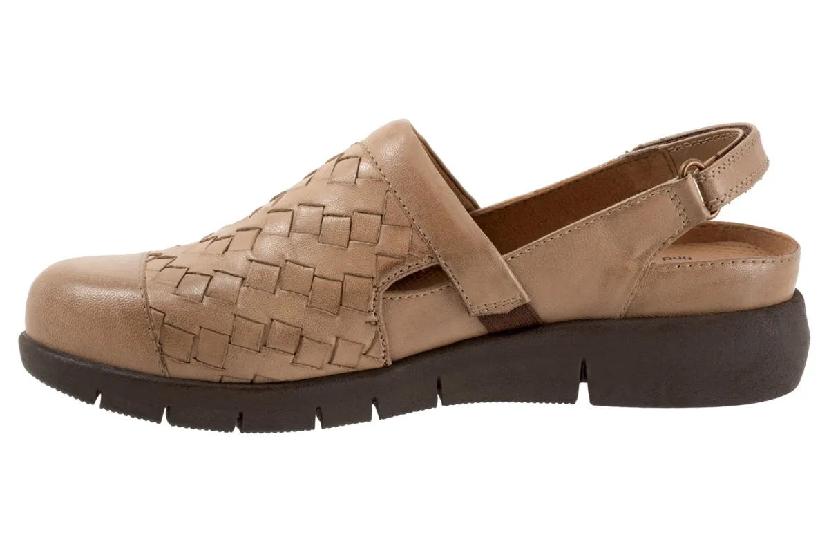 Softwalk Salina Woven II-Women Standard | Wide