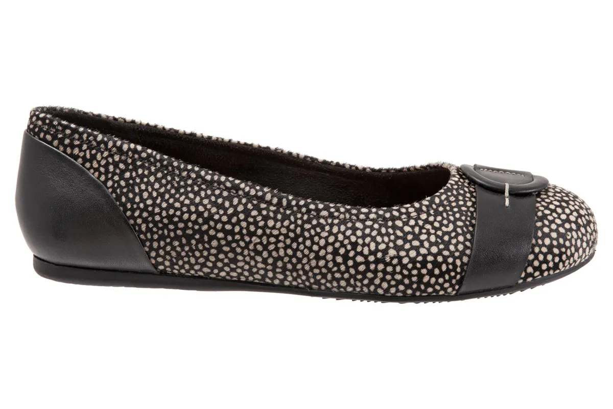 Softwalk Savannah-Women Wide | Narrow