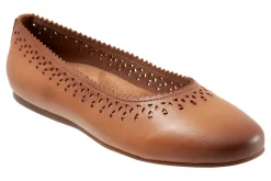 Softwalk Selma-Women Standard | Wide