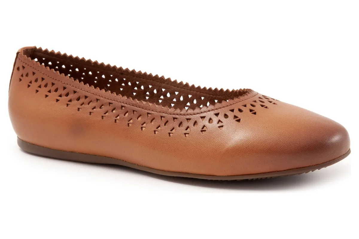 Softwalk Selma-Women Standard | Wide