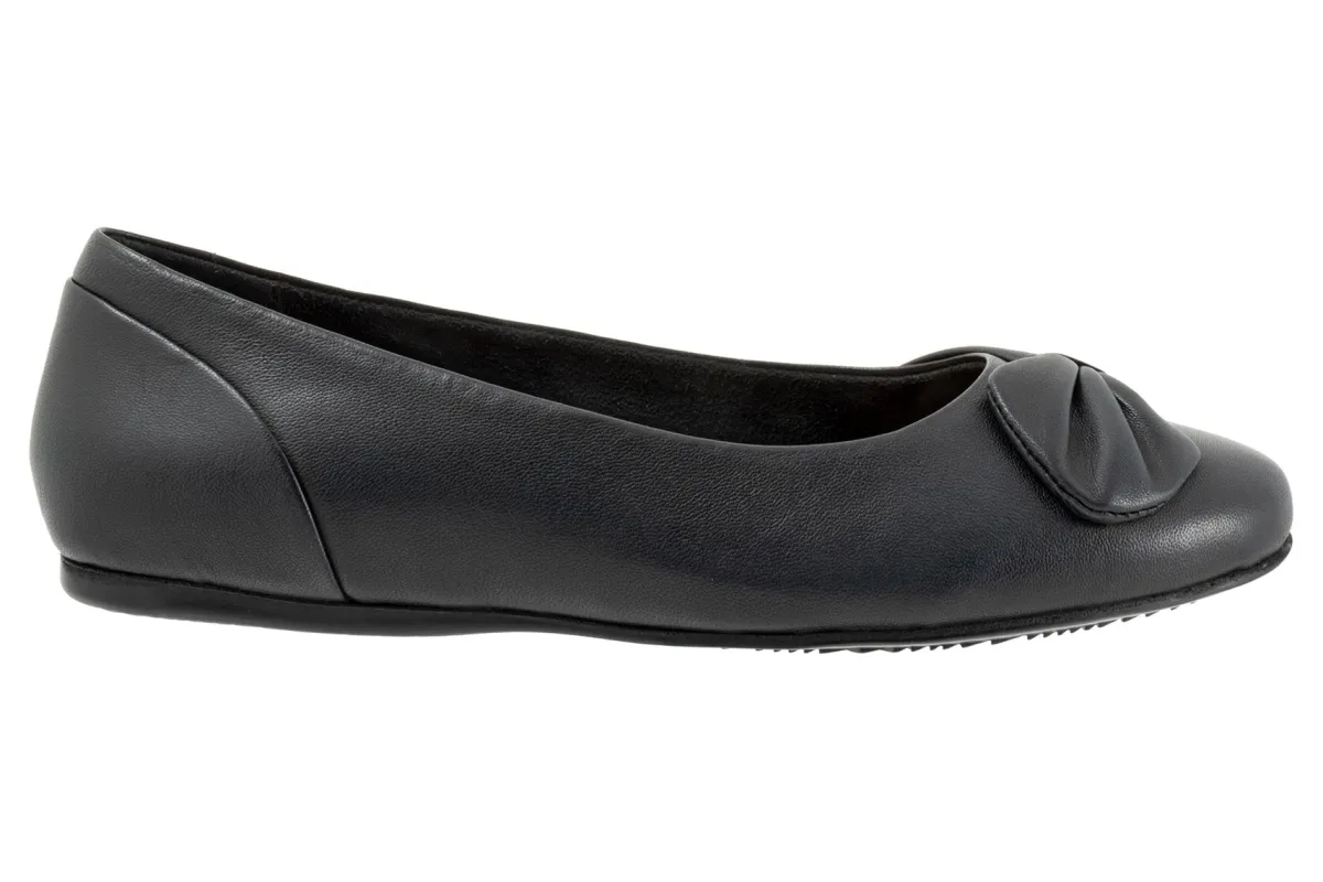 Softwalk Sofia-Women Standard | Extra Wide