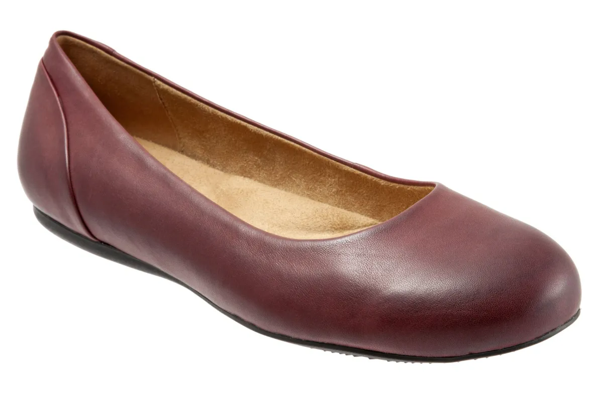 Softwalk Sonoma-Women Extra Wide | Casual Shoes