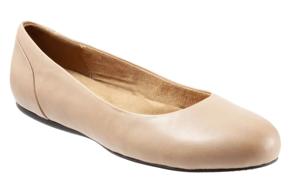 Softwalk Sonoma-Women Extra Wide | Casual Shoes
