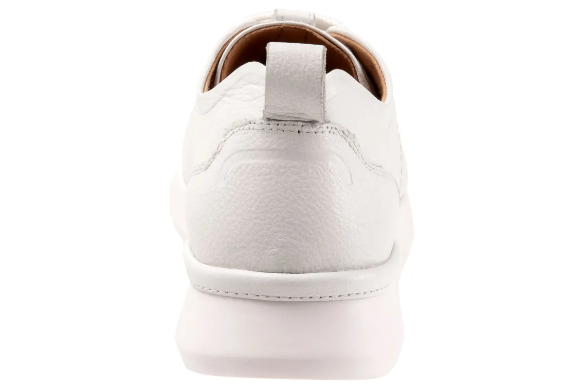 Softwalk Stella-Women Standard | Wide