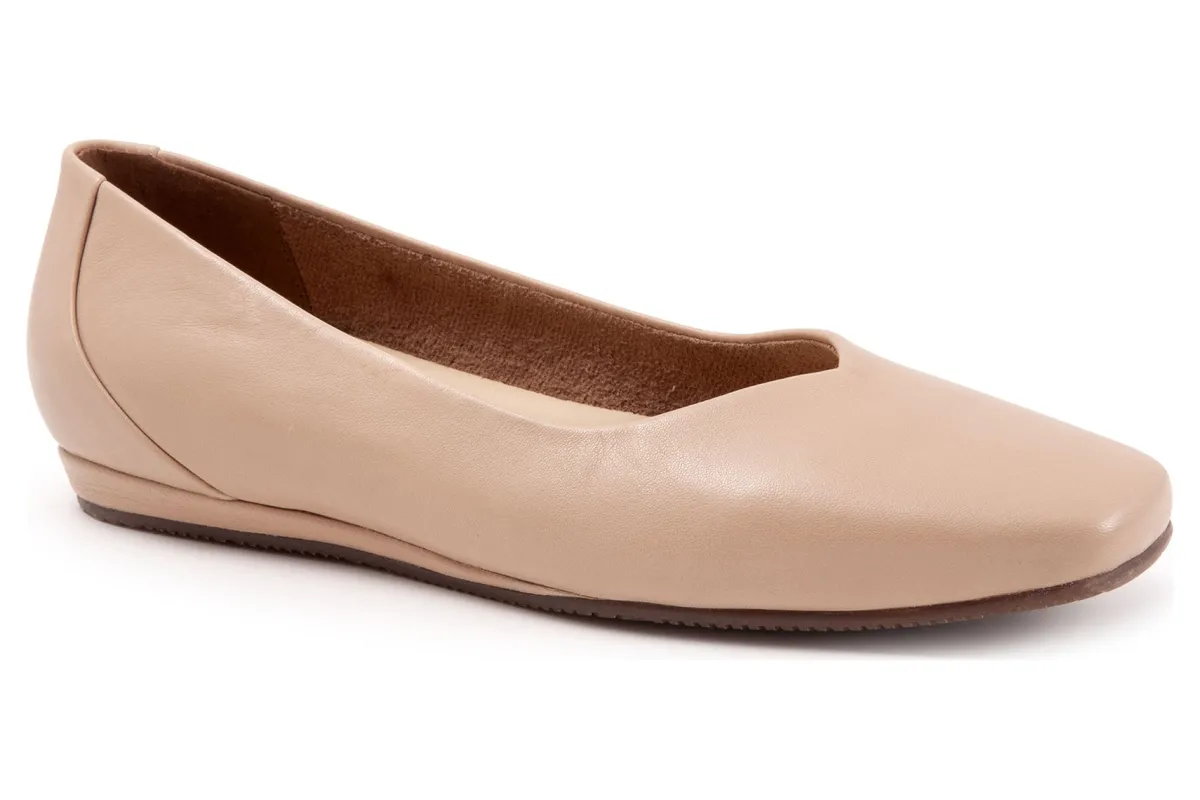 Softwalk Vellore-Women Standard | Extra Wide