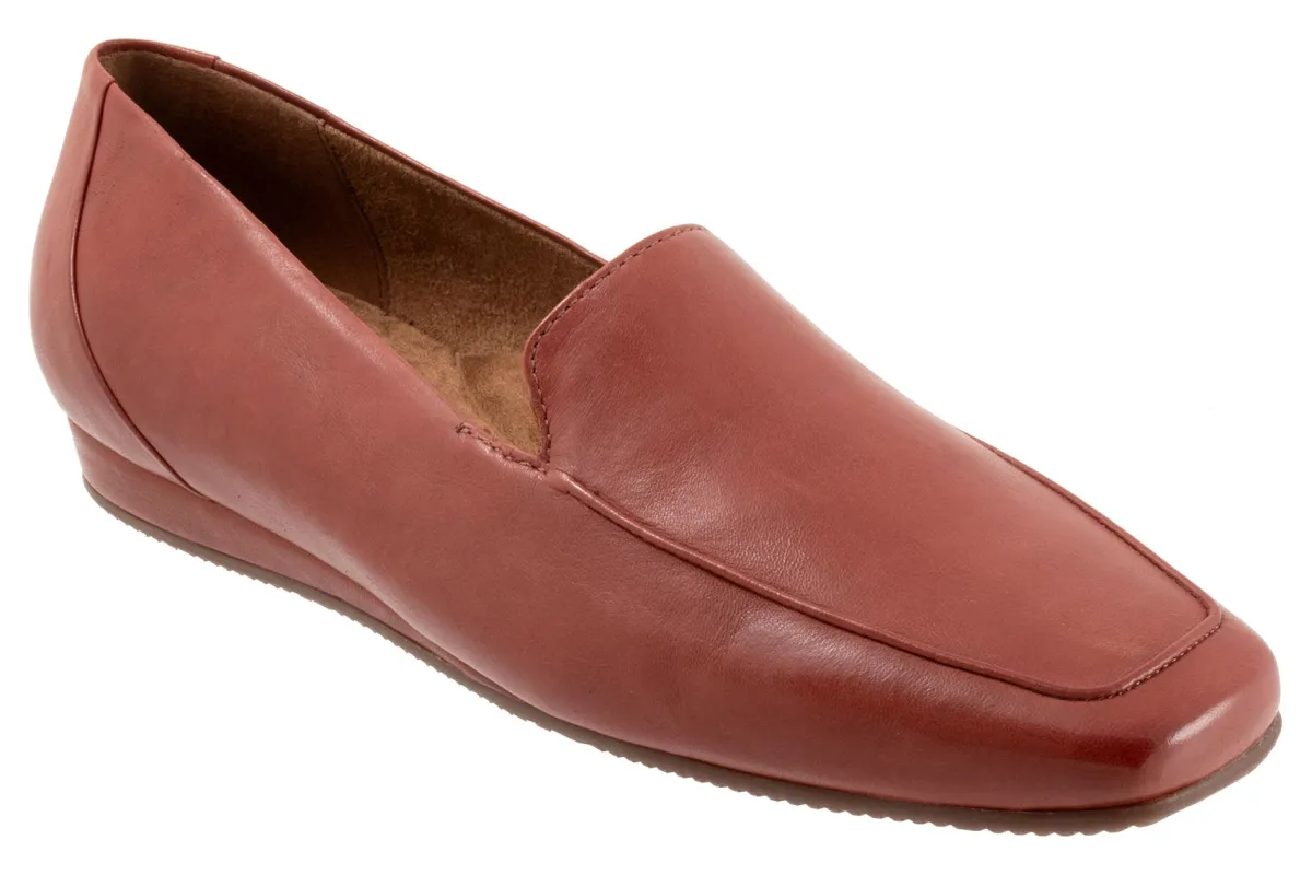 Softwalk Vista-Women Wide | Standard