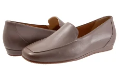 Softwalk Vista-Women Standard | Wide