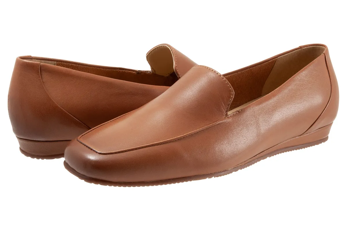 Softwalk Vista-Women Standard | Narrow