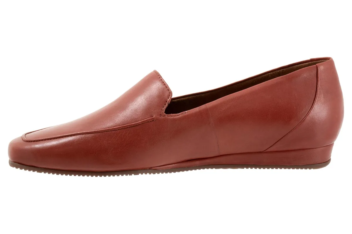 Softwalk Vista-Women Wide | Standard