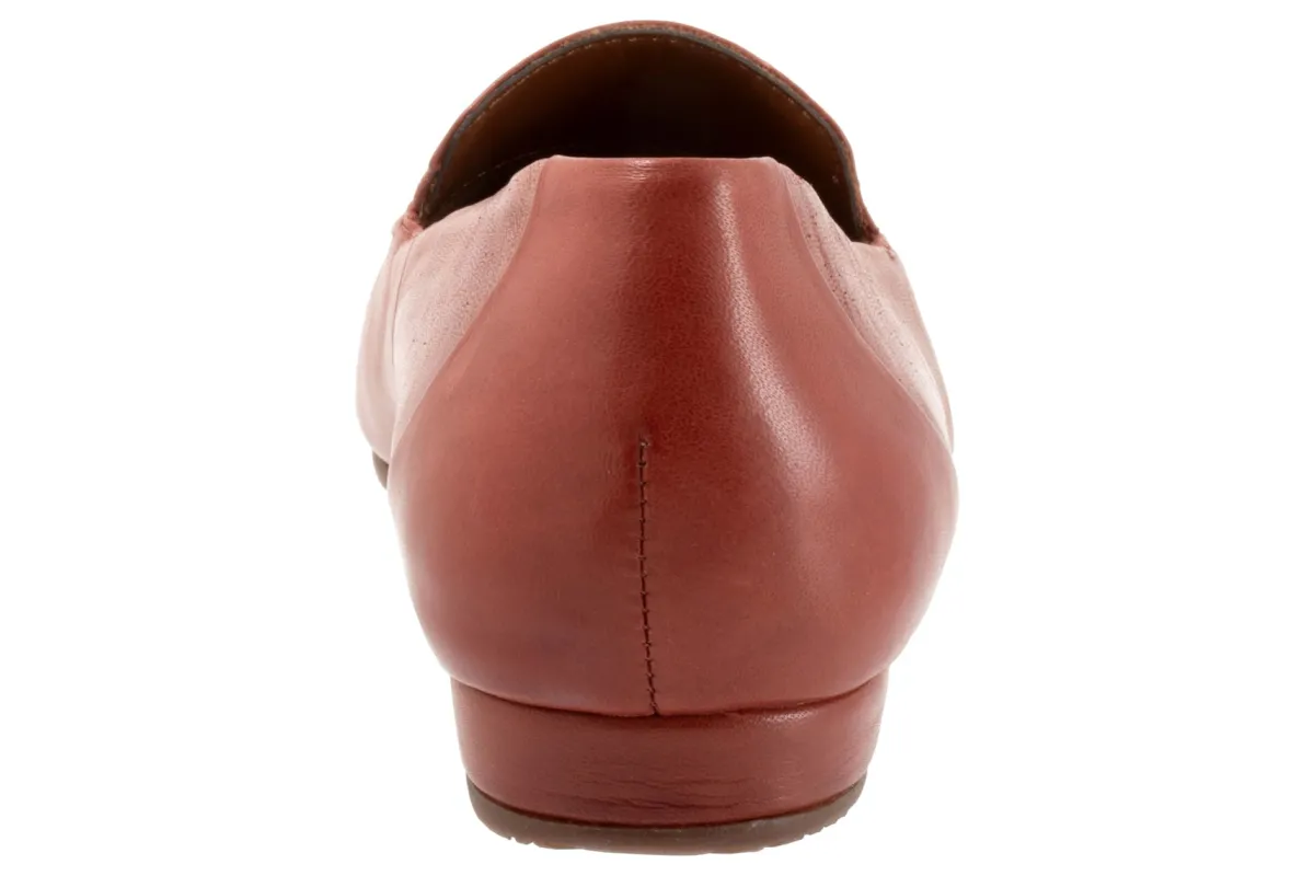 Softwalk Vista-Women Wide | Standard