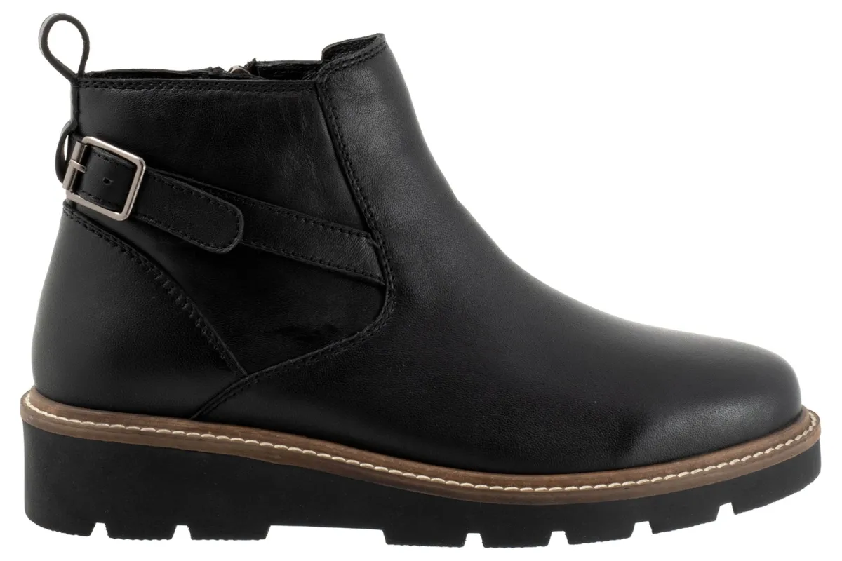 Softwalk Waneta-Women Wide | Standard