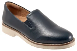 Softwalk Whistle II-Women Wide | Narrow