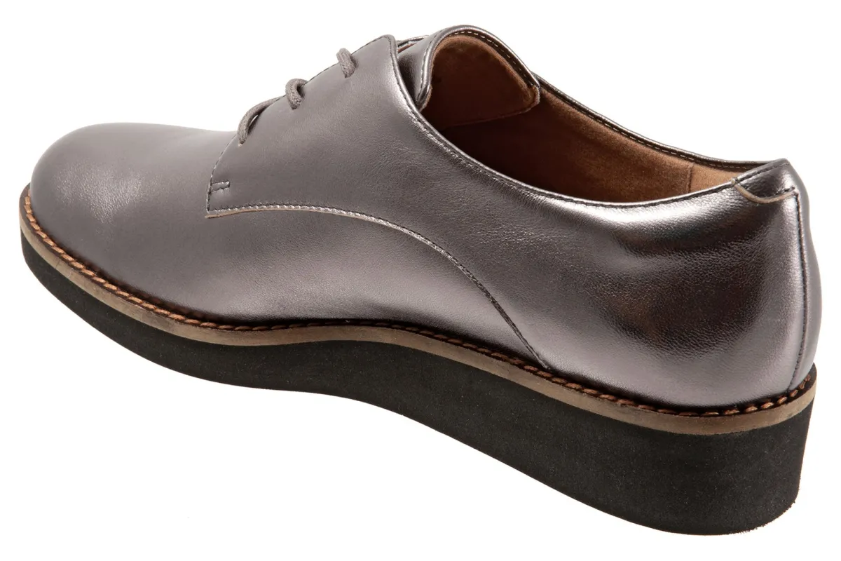Softwalk Willis-Women Standard | Wide