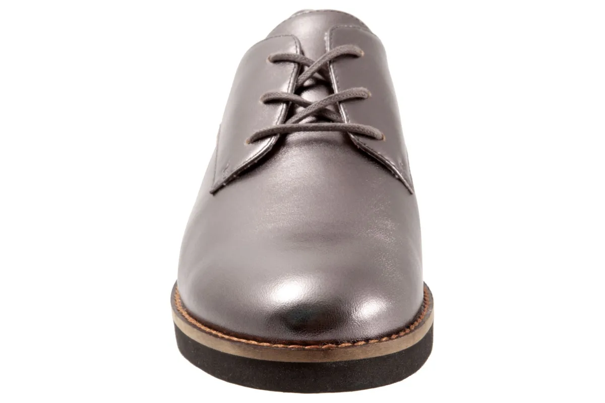 Softwalk Willis-Women Standard | Wide