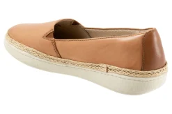 Trotters Accent-Women Wide | Casual Shoes