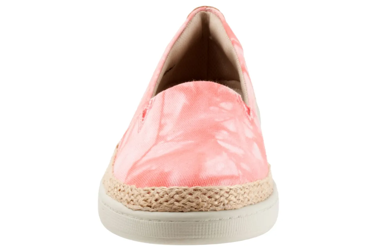 Trotters Accent-Women Wide | Casual Shoes