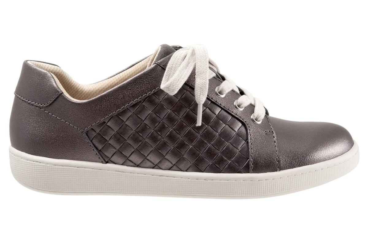 Trotters Adore-Women Standard | Casual Shoes