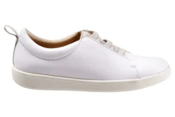 Trotters Avrille-Women Wide | Casual Shoes