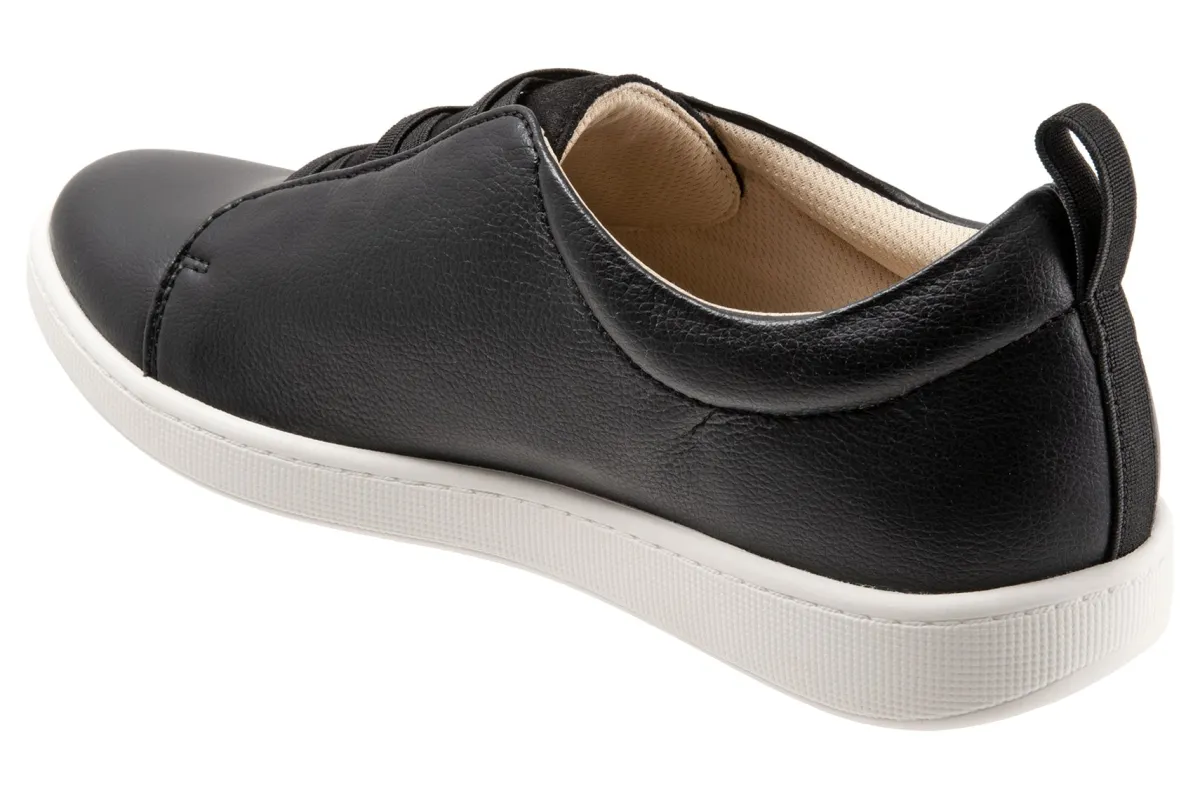 Trotters Avrille-Women Wide | Casual Shoes