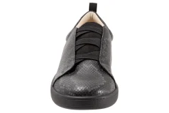 Trotters Avrille-Women Wide | Casual Shoes
