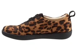 Trotters Avrille-Women Standard | Wide