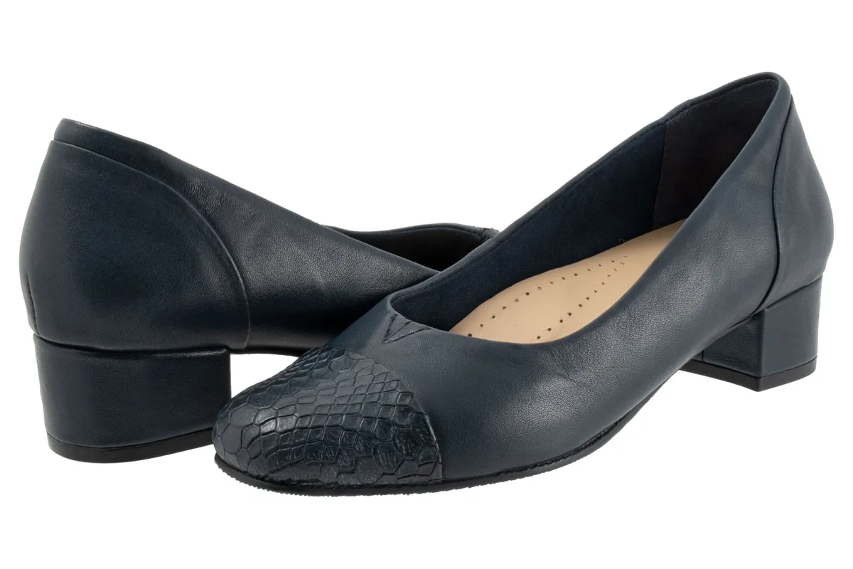 Trotters Daisy-Women Standard | Extra Wide