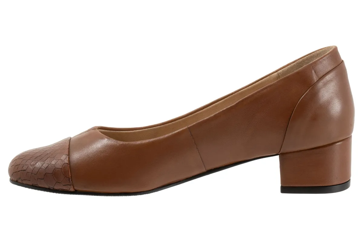 Trotters Daisy-Women Wide | Standard