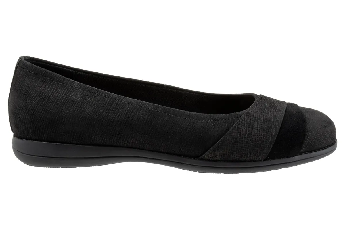 Trotters Danni-Women Standard | Wide