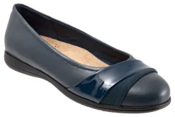 Trotters Danni-Women Standard | Wide