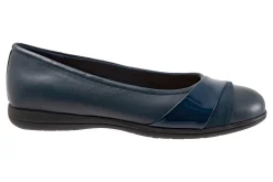 Trotters Danni-Women Standard | Wide