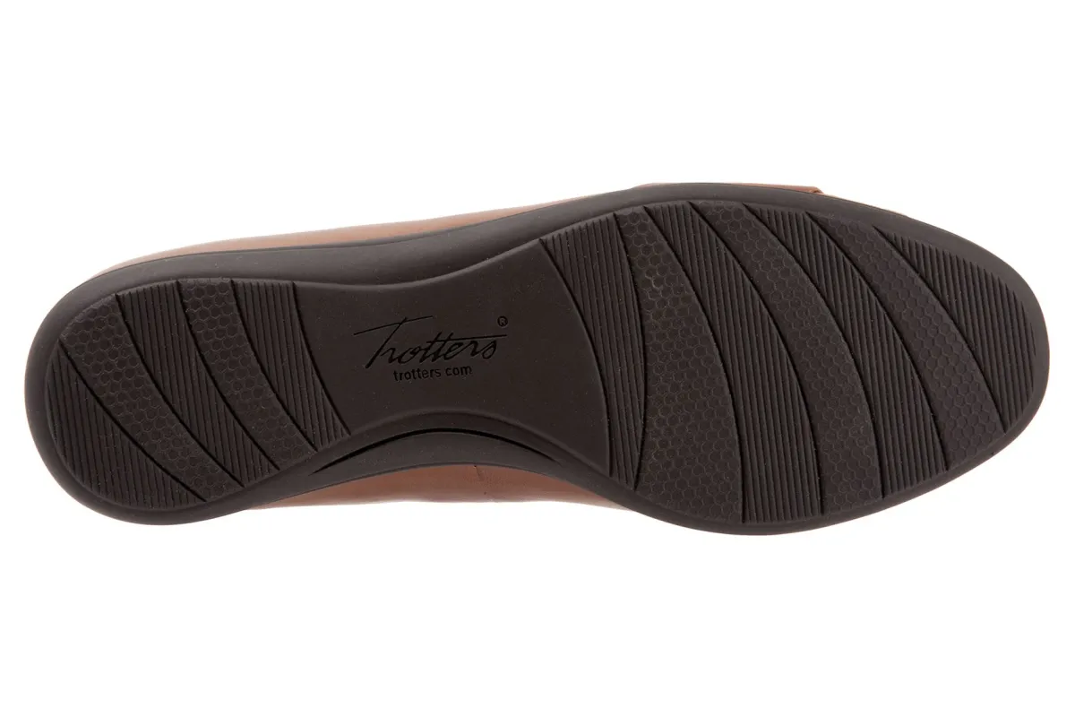 Trotters Danni-Women Standard | Wide