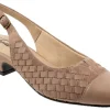 Trotters Dea Woven-Women Wide | Standard
