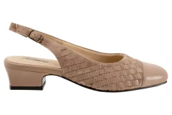 Trotters Dea Woven-Women Wide | Standard