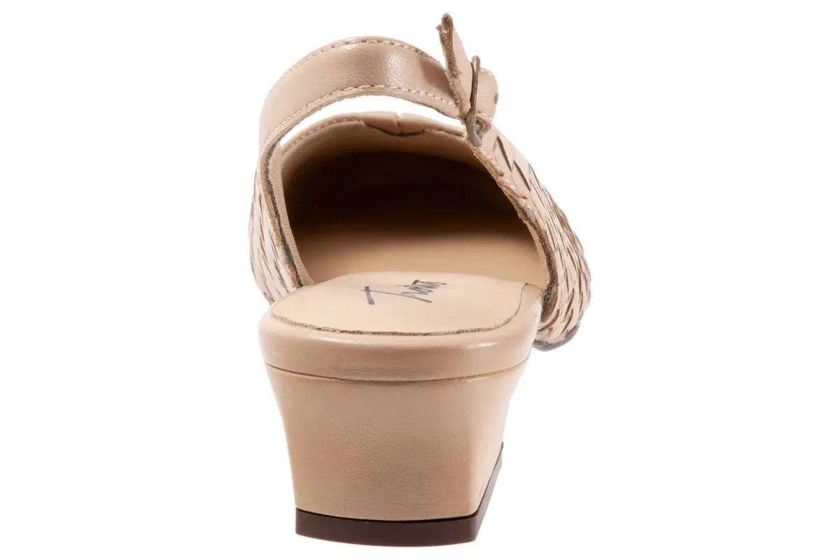 Trotters Dea Woven-Women Standard | Extra Wide