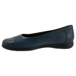 Trotters Delmara-Women Wide | Standard