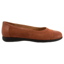 Trotters Delmara-Women Wide | Standard
