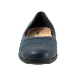 Trotters Delmara-Women Wide | Standard
