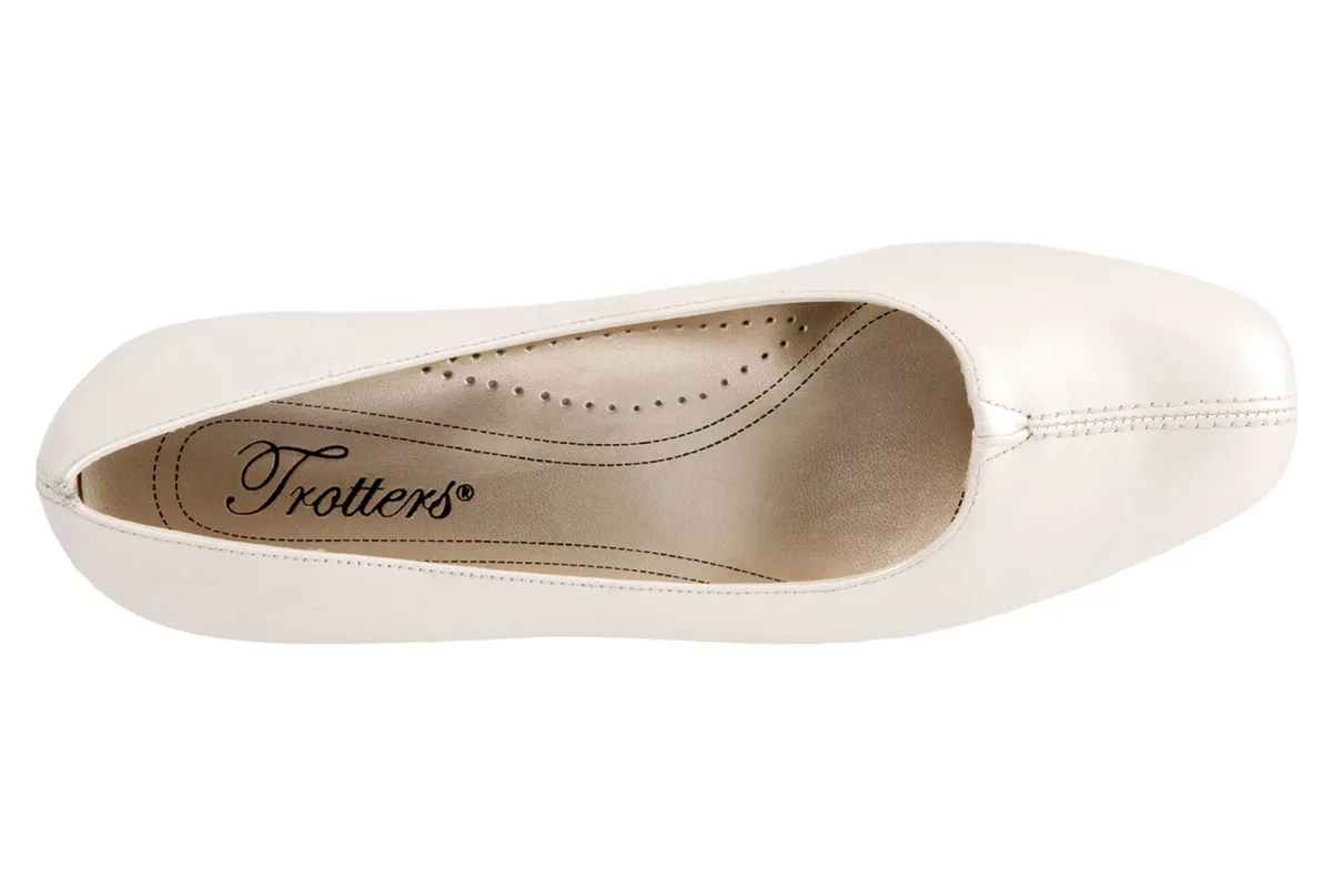 Trotters Doris-Women Wide | Standard
