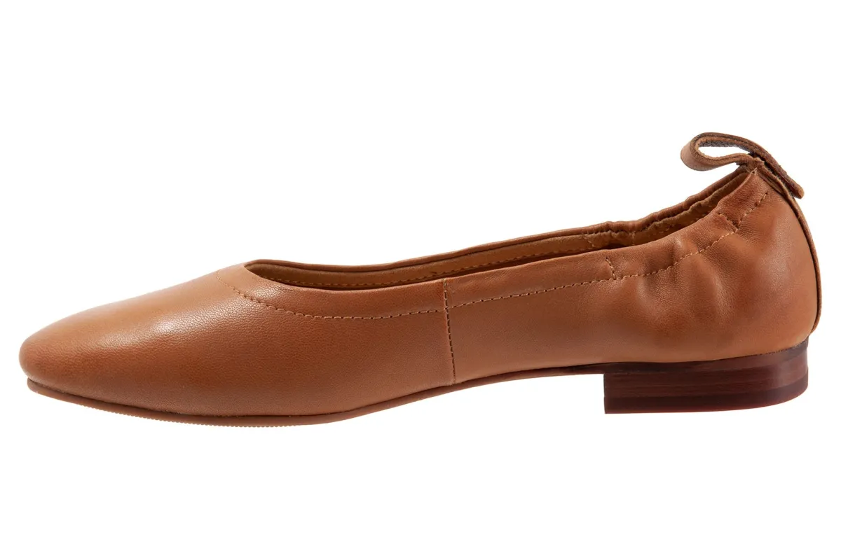 Trotters Gia-Women Standard | Wide