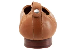 Trotters Gia-Women Standard | Wide