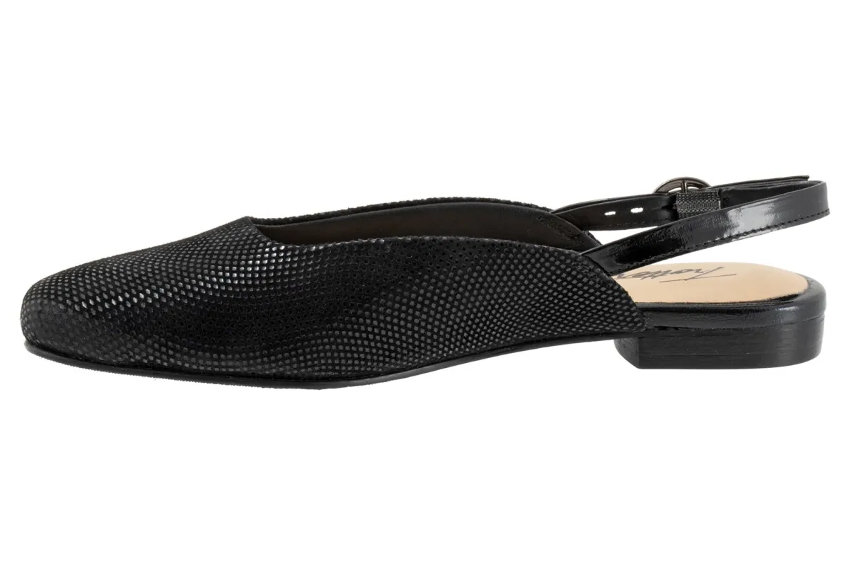Trotters Holly-Women Standard | Wide