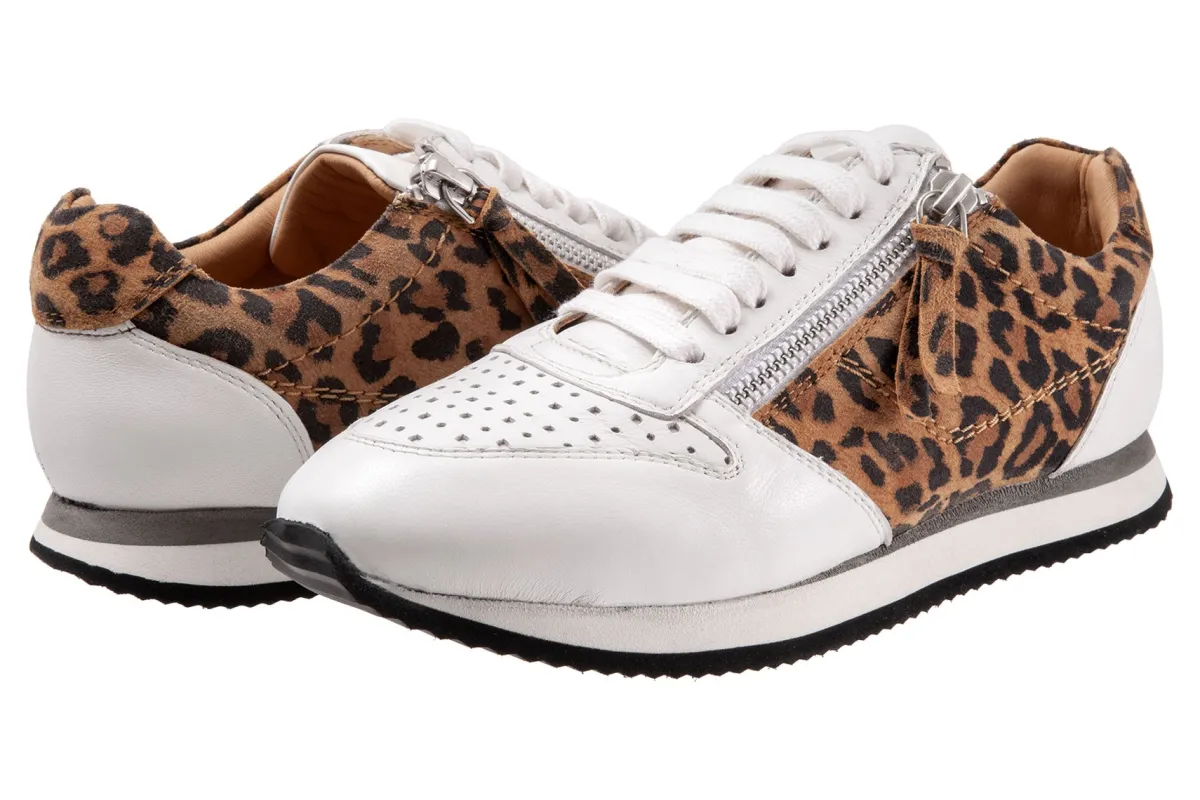 Trotters Infinity-Women Standard | Casual Shoes