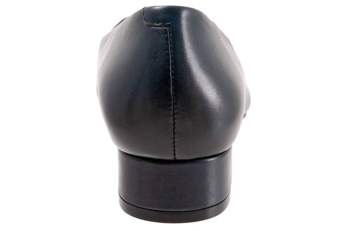 Trotters Jewel-Women Standard | Wide