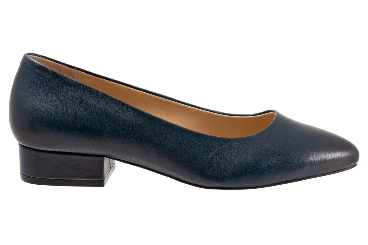 Trotters Jewel-Women Standard | Wide