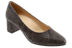 Trotters Kari-Women Standard | Extra Wide
